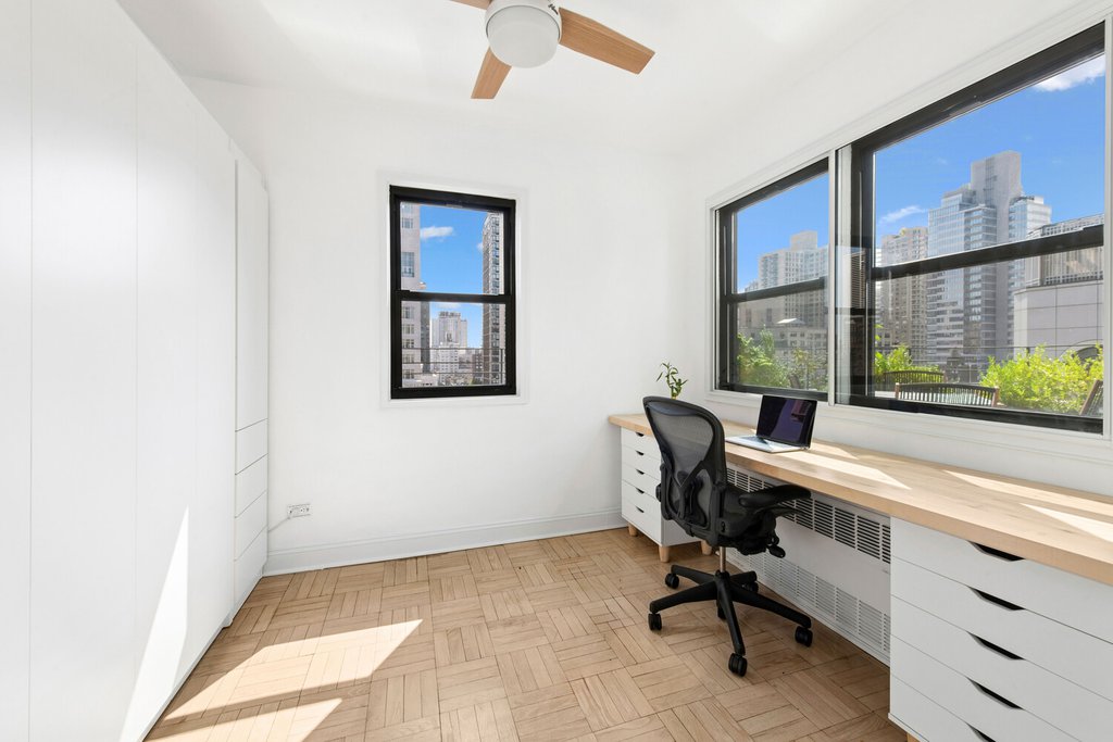 205 East 77th Street, Unit PHA photo 11