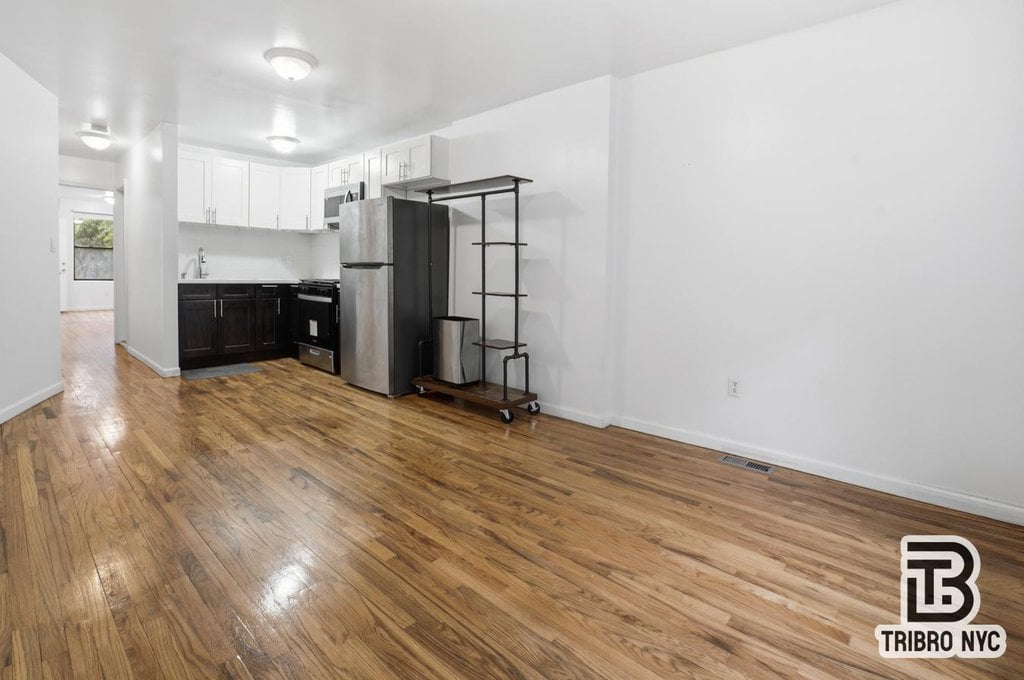 131 West 130th Street, Unit 10 photo 4