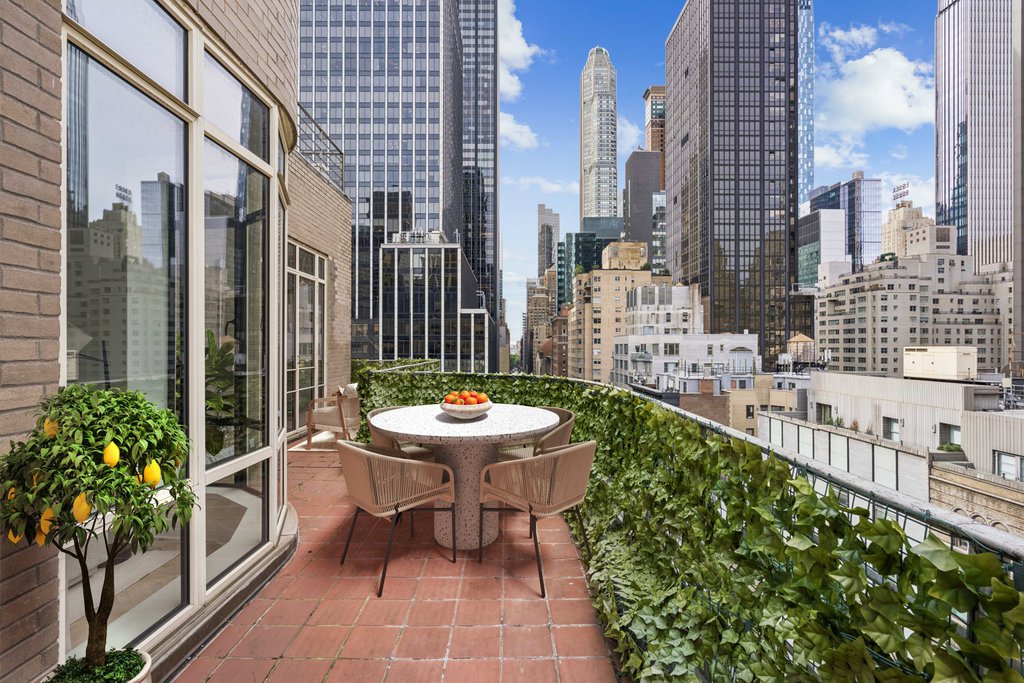 24 West 55th Street, Unit PHC photo 3