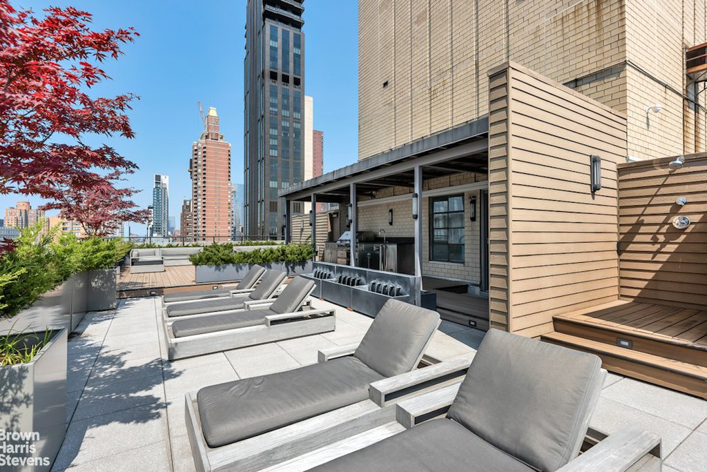 407 Park Avenue South, Unit 19B photo 12