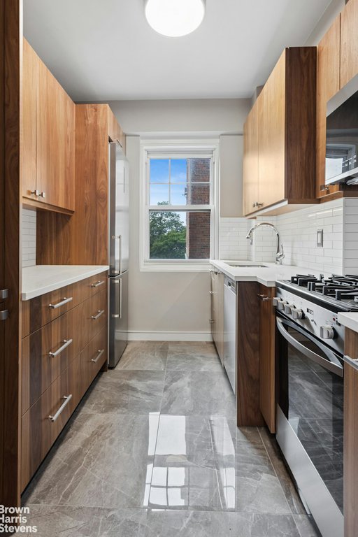 120 Cabrini Boulevard, Unit 43