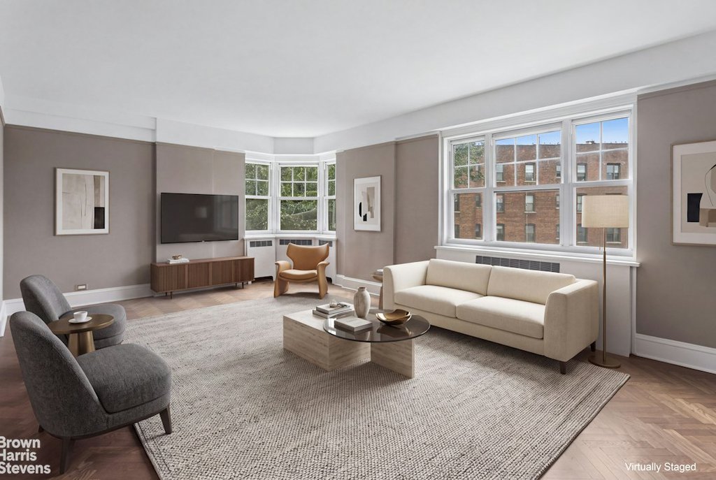 120 Cabrini Boulevard, Unit 43 photo 4