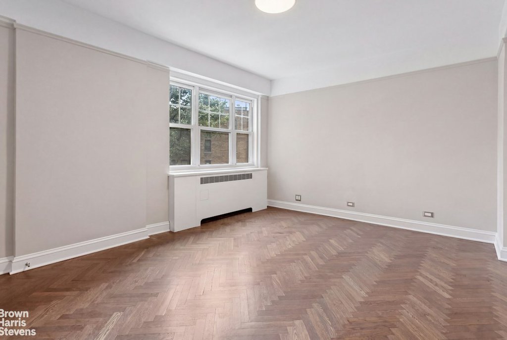 120 Cabrini Boulevard, Unit 43 photo 9