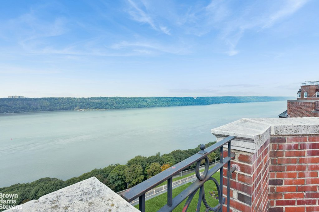 120 Cabrini Boulevard, Unit 43 photo 23