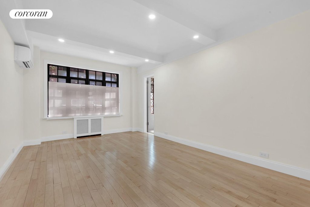 17 West 67th Street, Unit 1DS photo 7