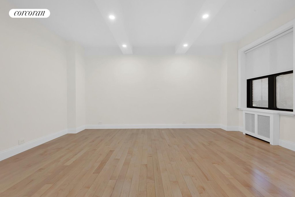 17 West 67th Street, Unit 1DS photo 9