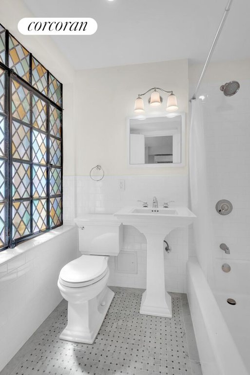 17 West 67th Street, Unit 1DS photo 10