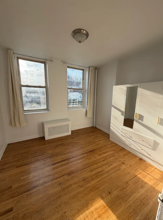 273 Pleasant Avenue, Unit 4