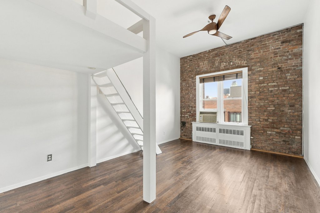 100 West 15th Street, Unit 5F