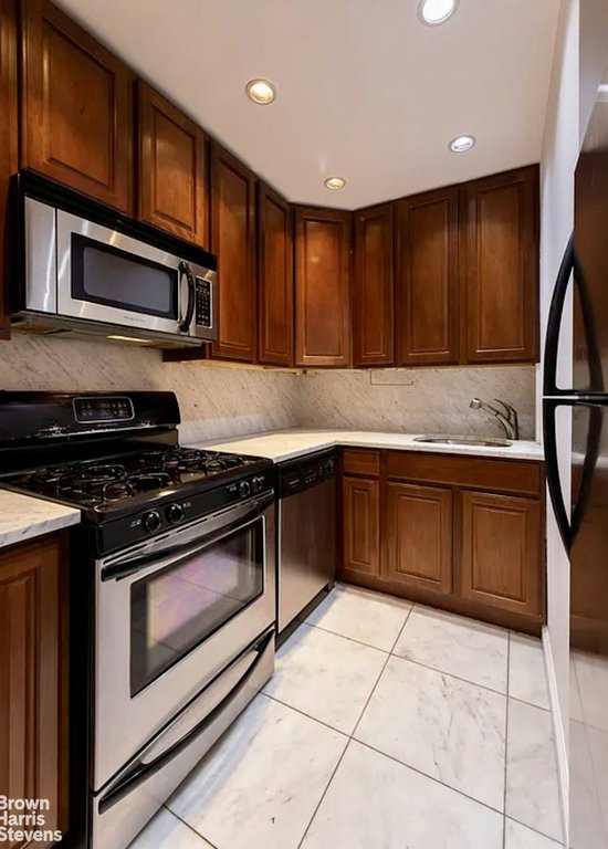 7 East 35th Street, Unit 1BC2 photo 7