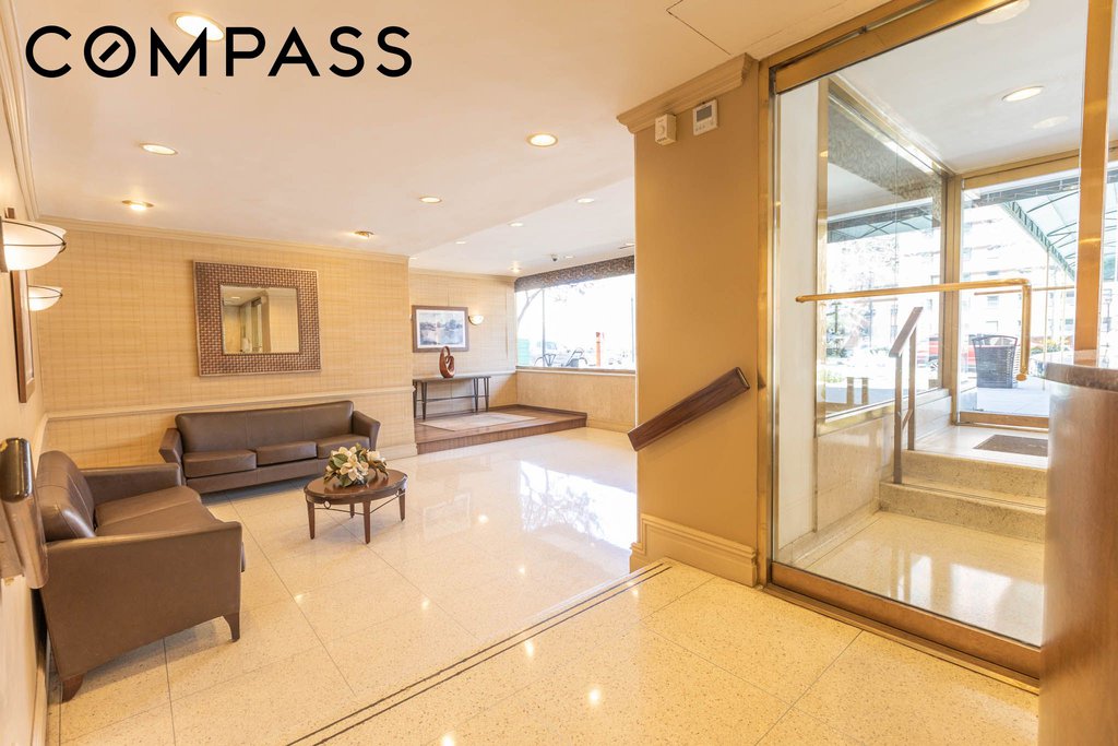 191 Willoughby Street, Unit 5E photo 9