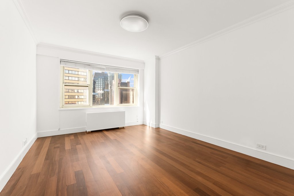 159 West 53rd Street, Unit 32E photo 8