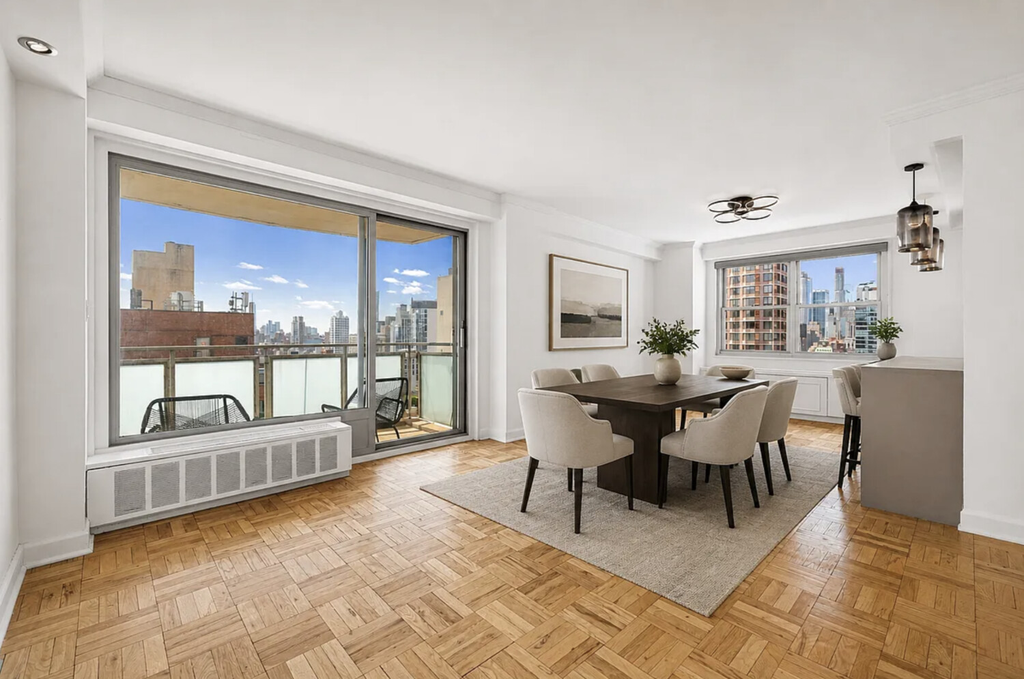 300 East 40th Street, Unit 32K photo 2