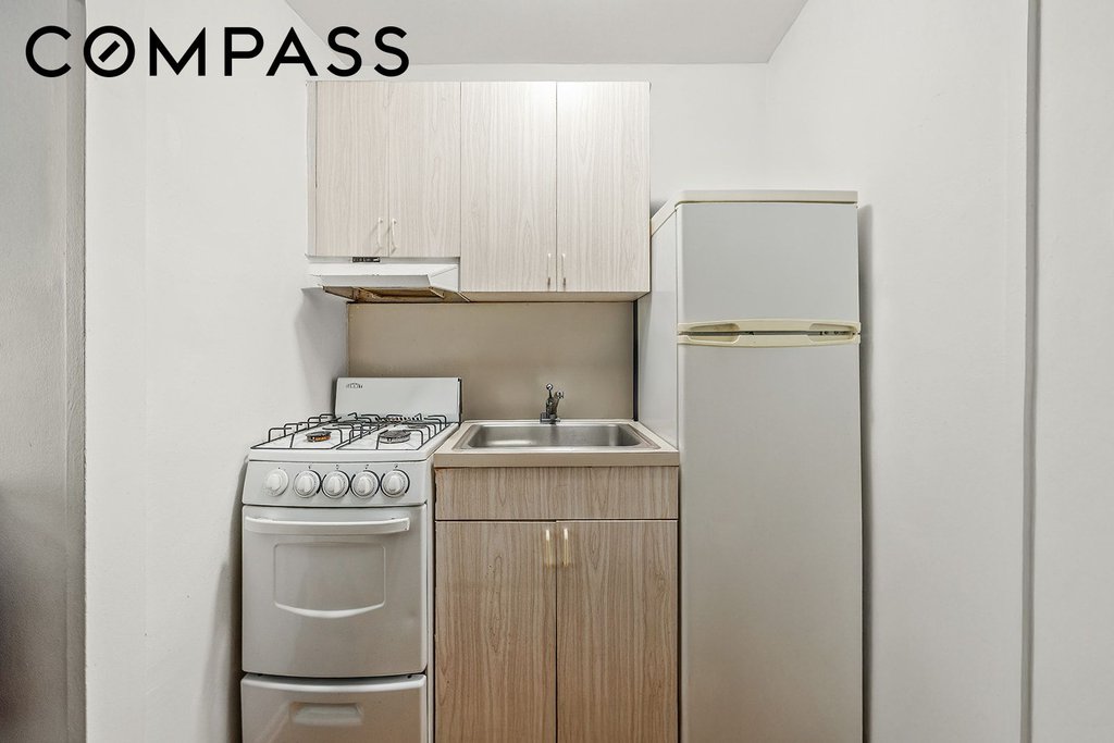 175 Willoughby Street, Unit 4F photo 3