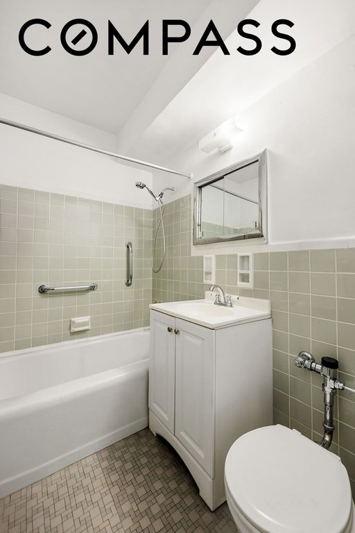 175 Willoughby Street, Unit 4F photo 5