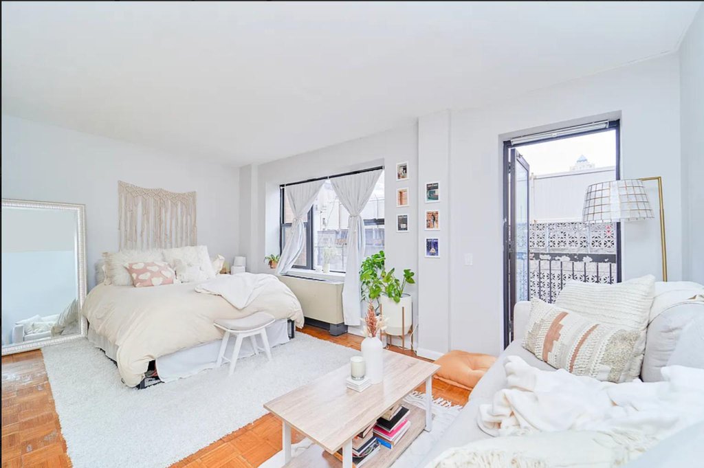 337 West 43rd Street, Unit 3DD
