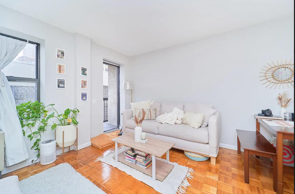 337 West 43rd Street, Unit 3DD photo 2