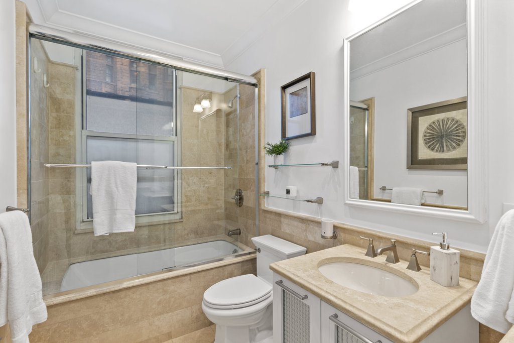171 West 57th Street, Unit 2A photo 2