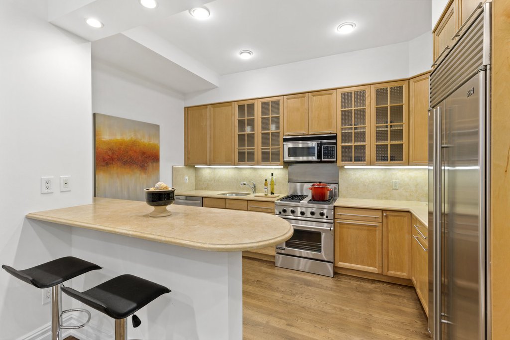 171 West 57th Street, Unit 2A