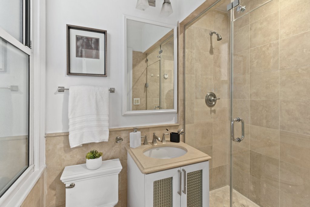 171 West 57th Street, Unit 2A photo 8