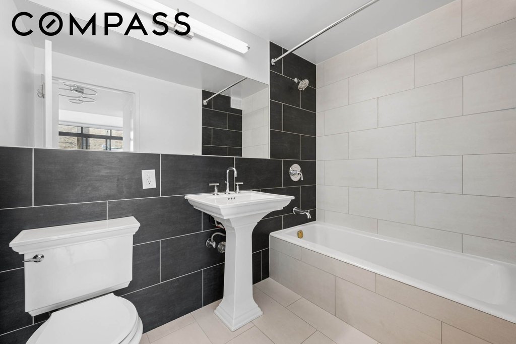 155 West 70th Street, Unit PH3A photo 9