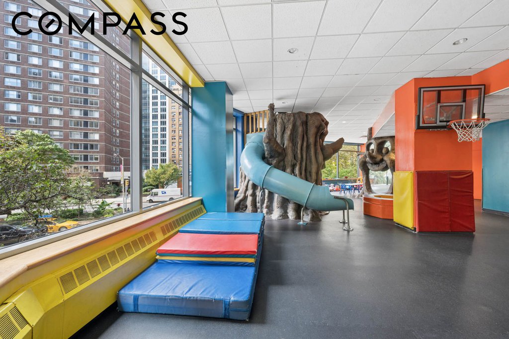 155 West 70th Street, Unit PH3A photo 15