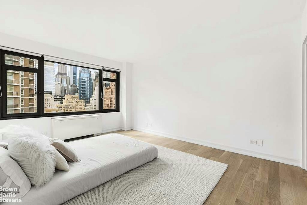 160 East 65th Street, Unit 14B photo 7