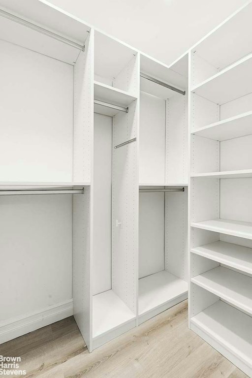 160 East 65th Street, Unit 14B photo 9