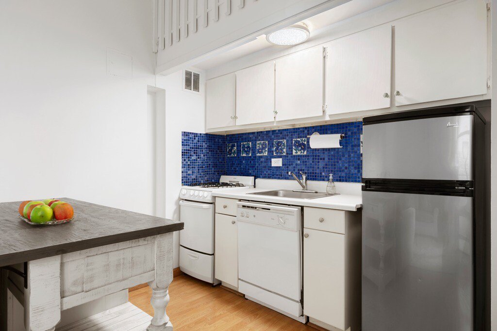350 East 62nd Street, Unit 4K photo 3