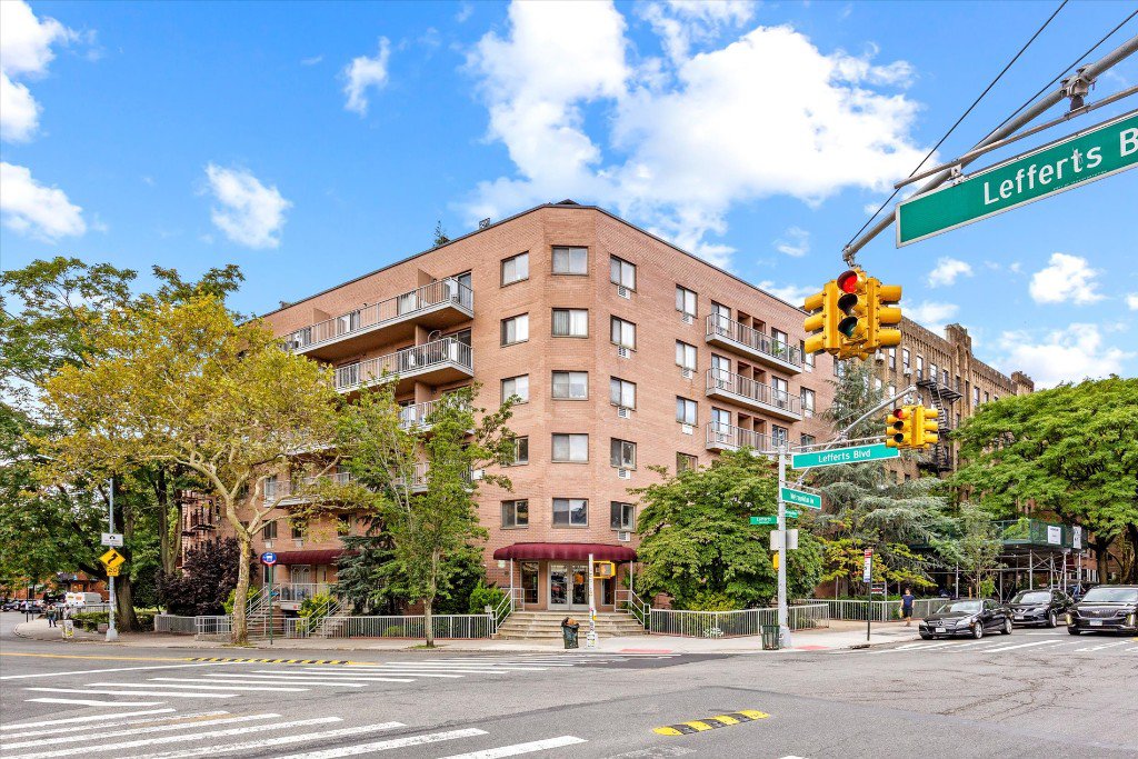 118-82 Metropolitan Avenue, Unit 6G