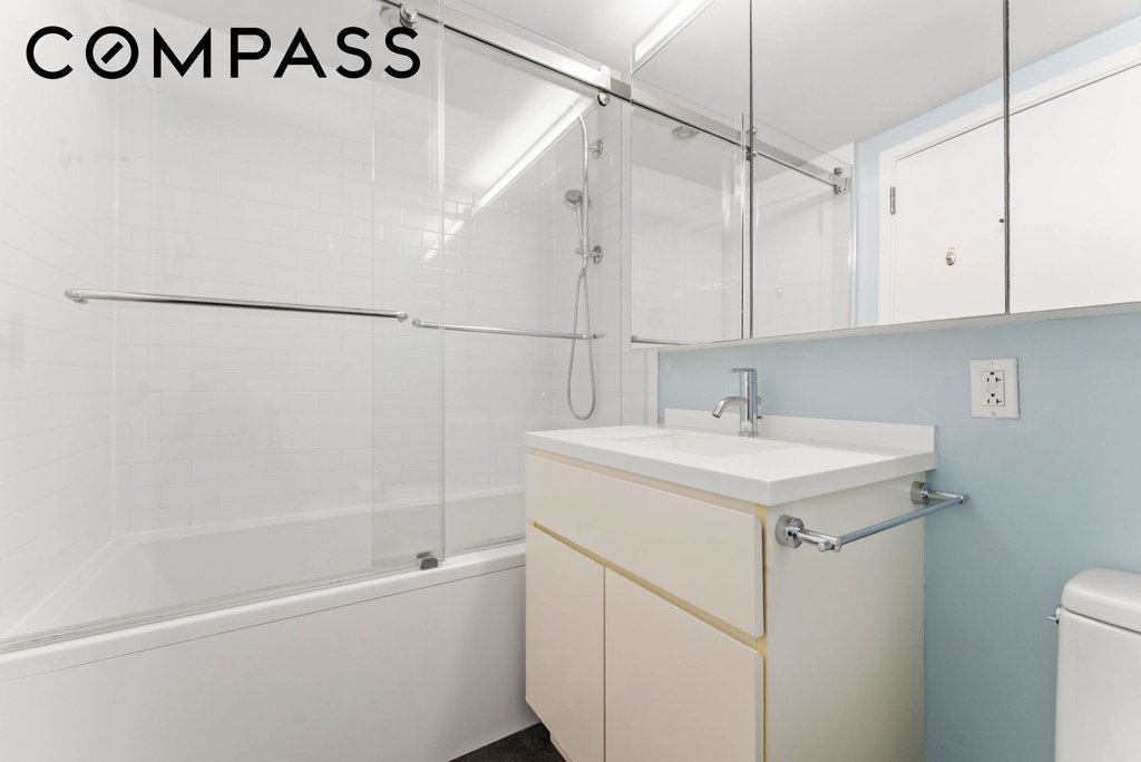 425 West 53rd Street, Unit PH9 photo 15