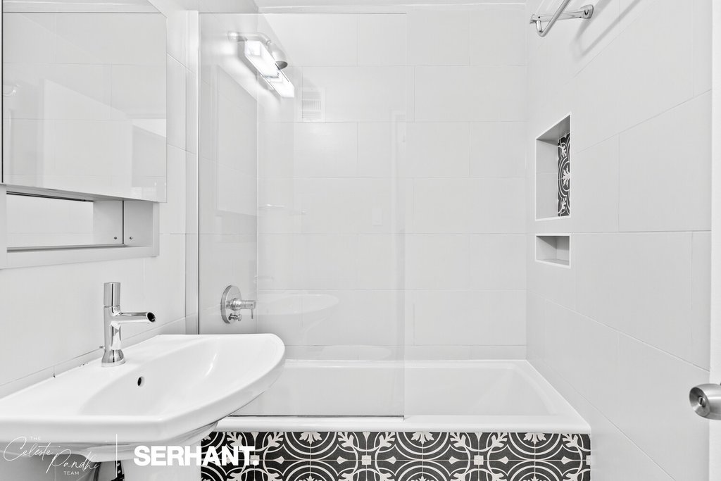 225 East 57th Street, Unit 2N photo 8