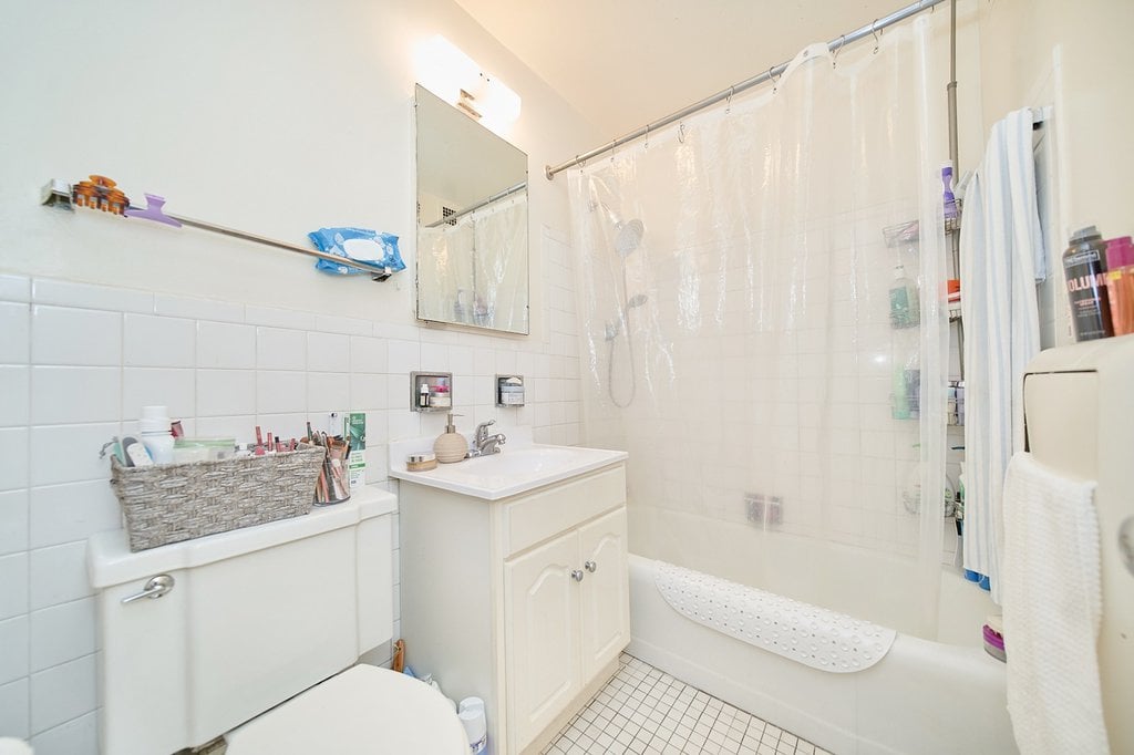 300 East 33rd Street, Unit 16G photo 13