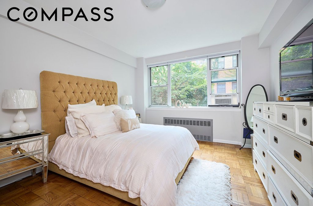116 East 66th Street, Unit 1A photo 2