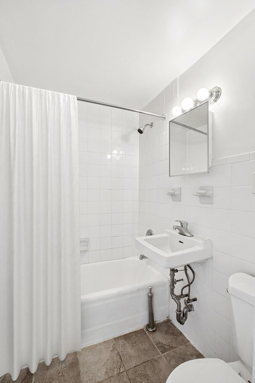 557 Pacific Street – For Sale photo 12