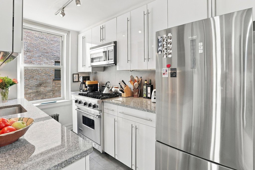 400 East 59th Street, Unit 16D photo 16