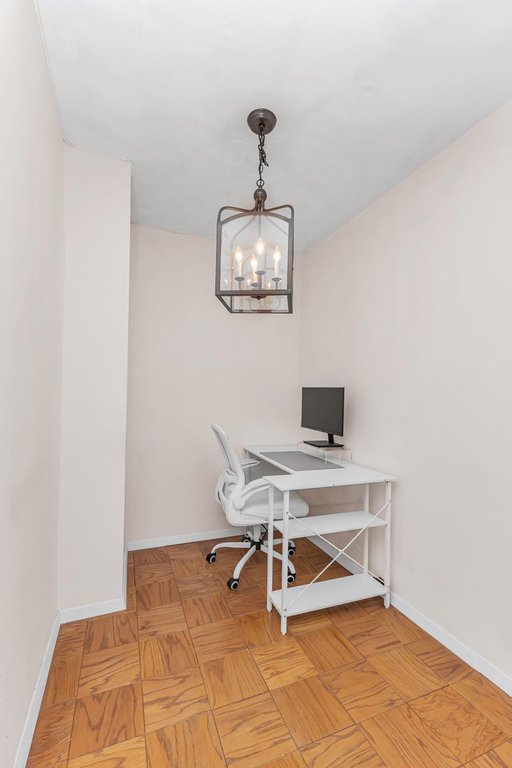 305 East 24th Street, Unit 10L photo 4