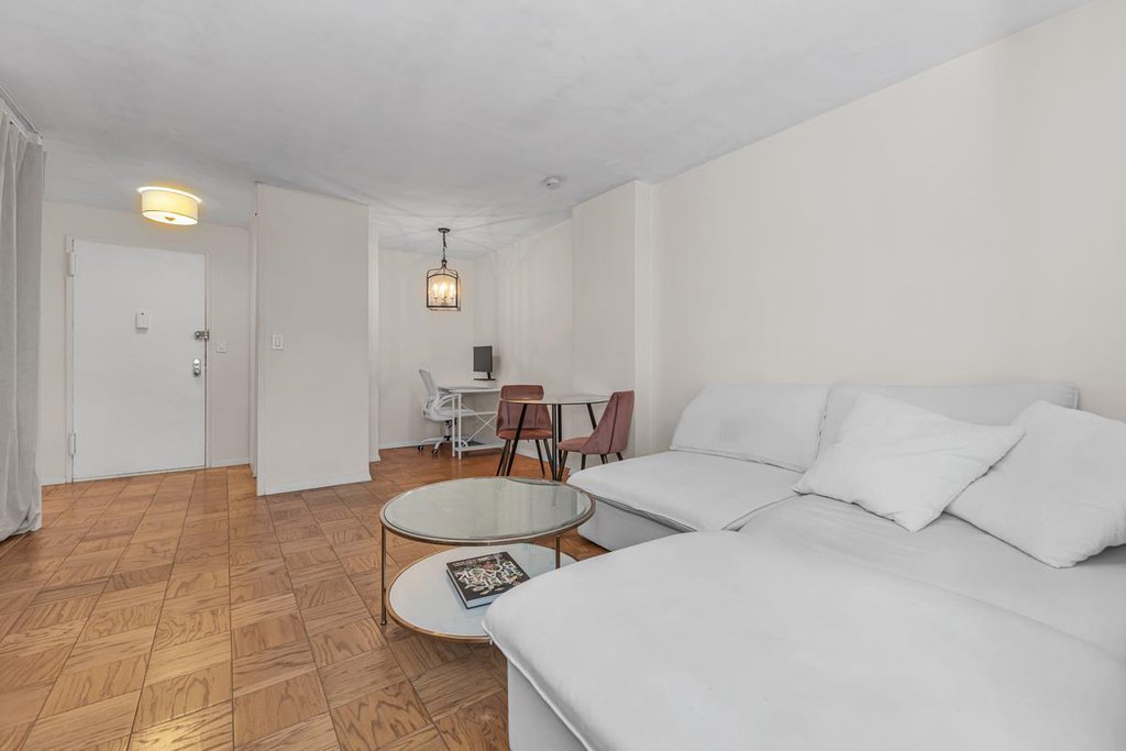 305 East 24th Street, Unit 10L photo 5