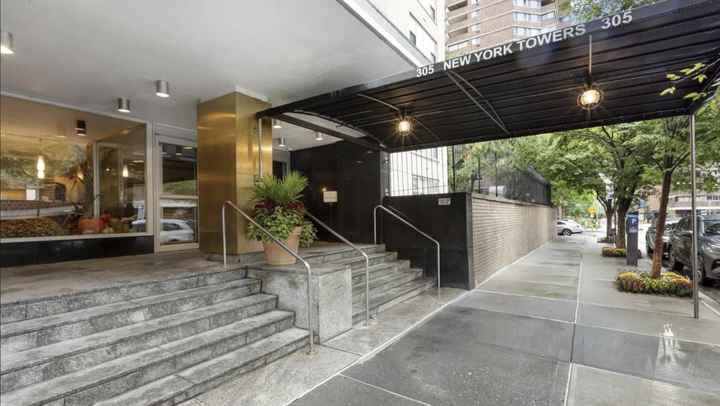 305 East 24th Street, Unit 10L photo 9