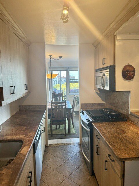 135 Ocean parkway, Unit 8R photo 3