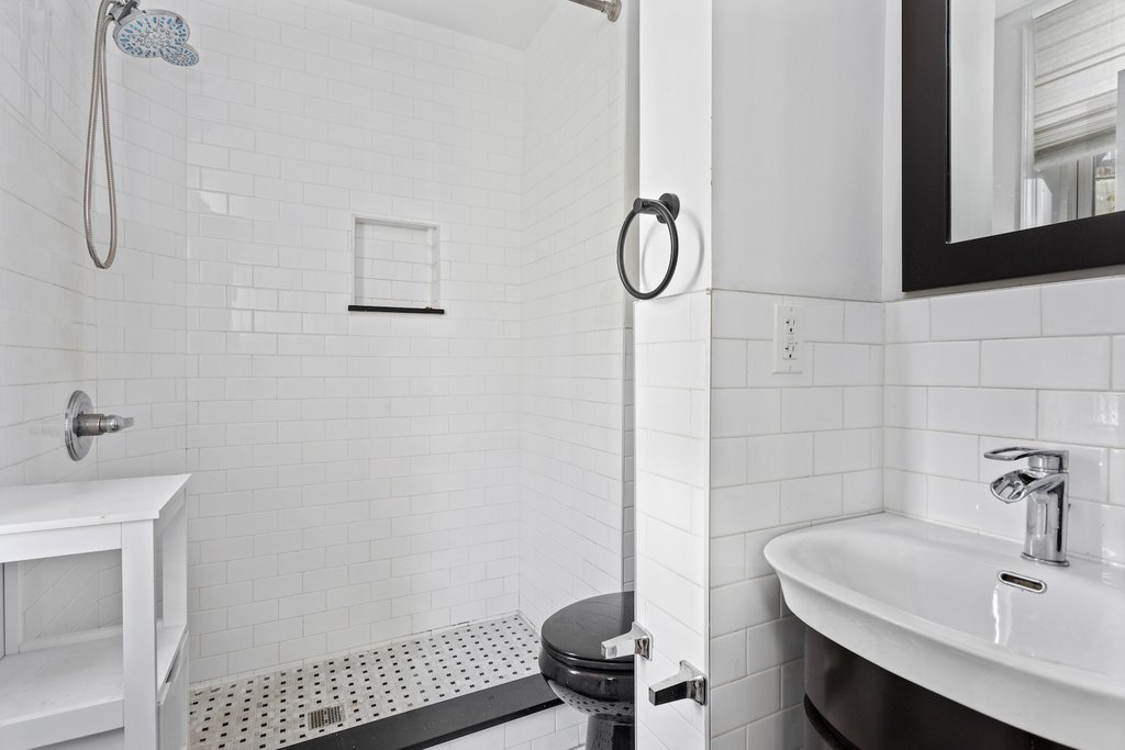 619 Union Avenue, Unit 2 photo 5