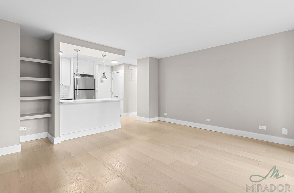 330 East 39th Street, Unit 23H photo 3