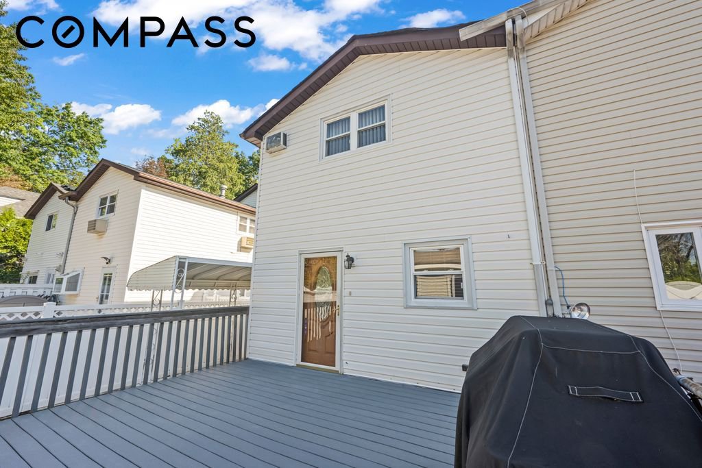 94 Giffords Lane – For Sale photo 16