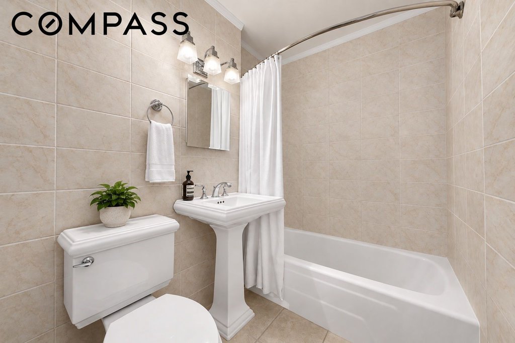 360 East 72nd Street, Unit B907 photo 9