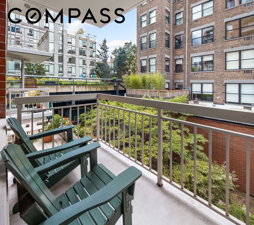 520 West 23rd Street, Unit 3H photo 4