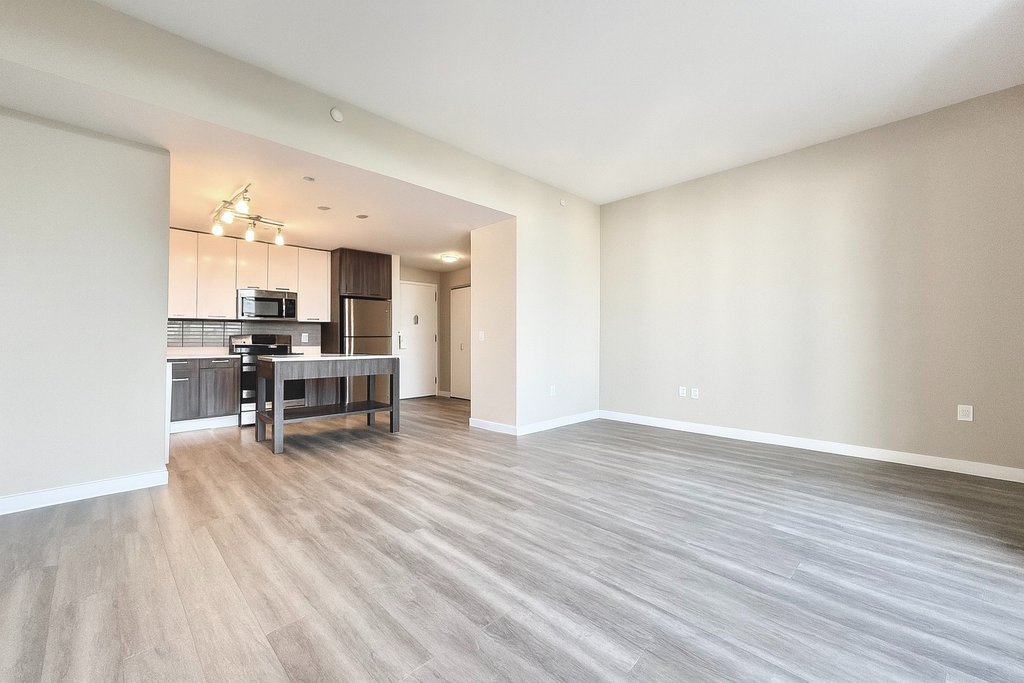 1524 Sheepshead Bay Road, Unit 4F photo 5