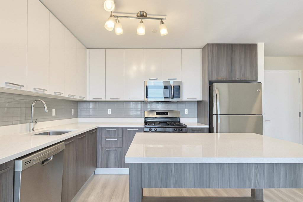 1524 Sheepshead Bay Road, Unit 4F photo 9
