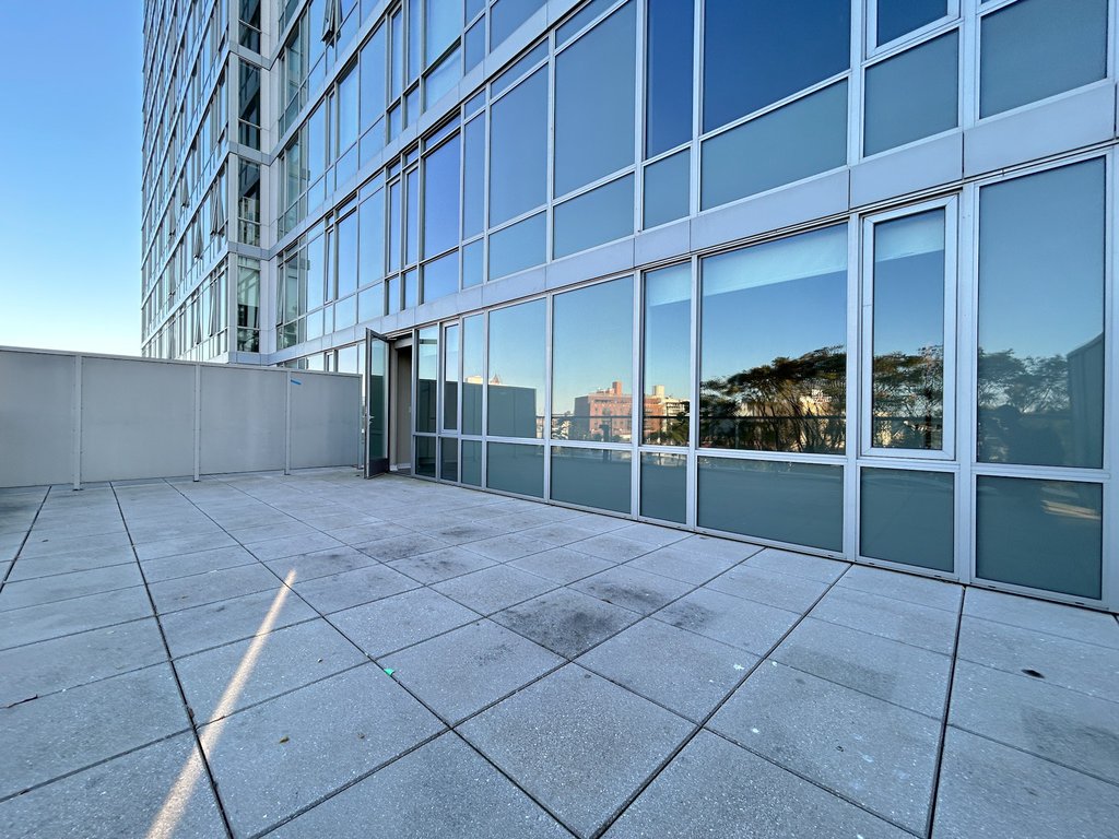 1524 Sheepshead Bay Road, Unit 4F photo 27