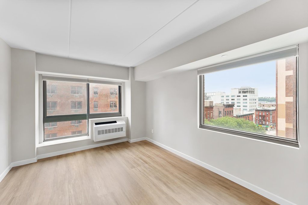 535 West 52nd Street, Unit 7B
