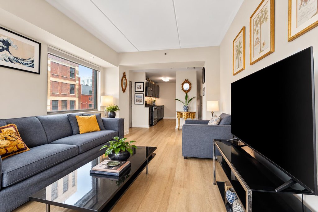 535 West 52nd Street, Unit 7B photo 4